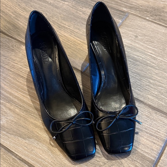 New SCHUTZ Arissa Leather Block Heel Pumps with bow Sz 6 B - Picture 6 of 14